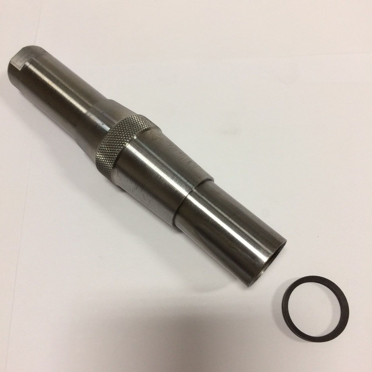 Screw-on Extension Pilots for Adjustable Hand Reamers – NEWMAN